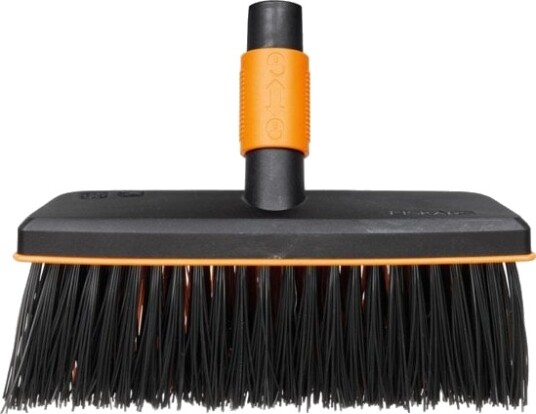 Fiskars QuikFit Hagekost 185 mm i Sort og Oransje