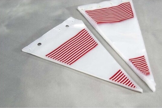 Spidspose 40 Μm 240 X 400 Mm Cpp Transparent Red Stripes Pakke A 1000 Stk Fødevaregodkendt Spidspose 40 Μm 240 X 400 Mm Cpp Transparent Red Stripes Pakke A 1000 Stk Fødevaregodkendt
