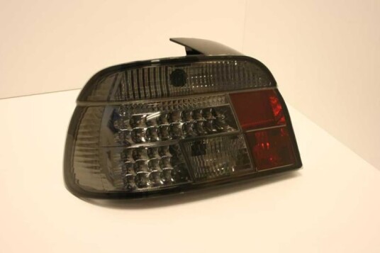 Camco Baklyktesett 
svart LED 7 7132 S