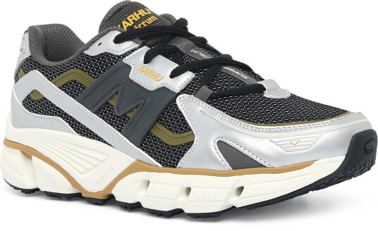 Karhu Super Fulcrum Silver / Dark Gull Gray Silver 48 Karhu Super Fulcrum Silver / Dark Gull Gray Silver 48