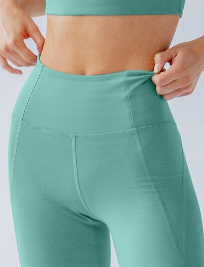 Girlfriend Collective Compressive High Rise Bike Shorts Green XS