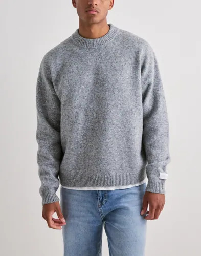 Que Sera Sera Graham Solid Knit Strikkegensere Grå
