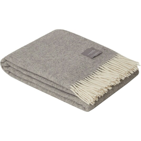Stackelbergs Wool Fishbone Teppe 130x170 cm Lysegrå/Off white