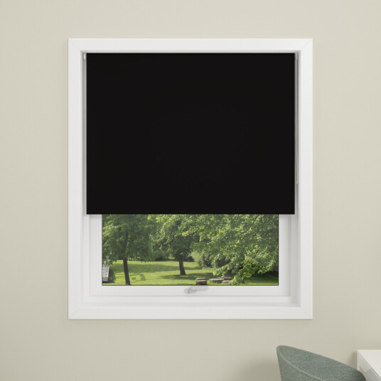 DEBEL RULLEGARDIN UNI LYSTETT SORT 110X175 DEBEL RULLEGARDIN UNI LYSTETT SORT 110X175