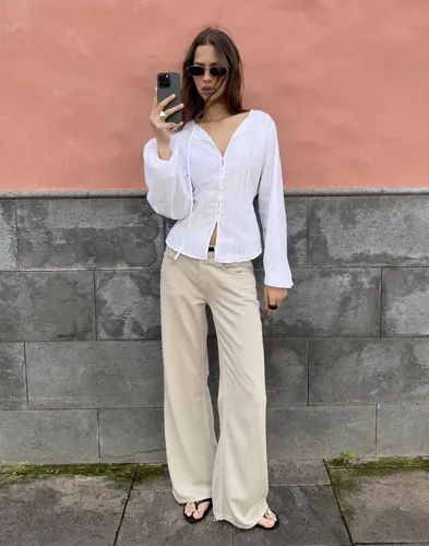 Nelly   Beige   Loose Flare Jeans
