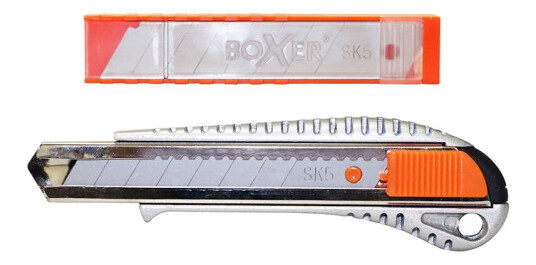Boxer Hobbykniv 18 mm med 10 ekstra SK5-blader i sinklegering
