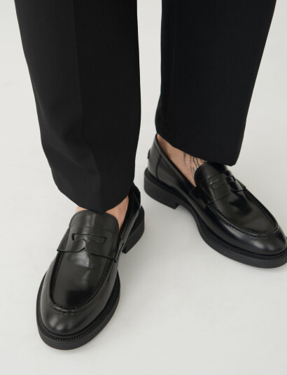 VAGABOND Alex M Black 45