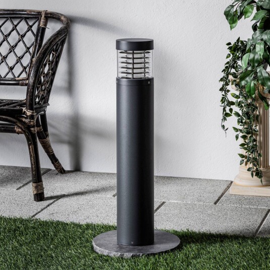 Lucande 65 cm høy LED vejlampe Lucius Lucande 65 cm høy LED vejlampe Lucius