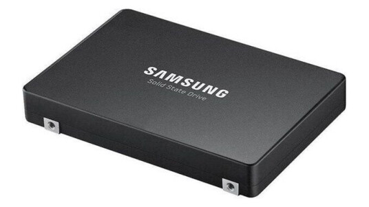 Samsung PM9A3 U.2 NVMe SSD 1,92TB PCIe 4.0 med 6800MB/s lesehastighet