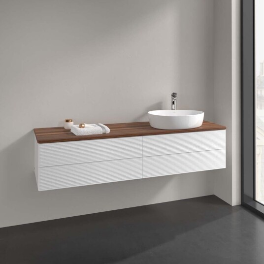 Villeroy & Boch Antao Servantskap med 4 skuffer 160x50x36 cm m/lys Hvit Matt/Valnøtt Villeroy & Boch Antao Servantskap med 4 skuffer 160x50x36 cm m/lys Hvit Matt/Valnøtt