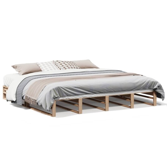  Sengeramme med madrass 200x200 cm heltre furu 8721102947100