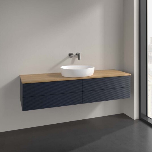 Villeroy & Boch Antao Servantskap med 4 skuffer 160x50x36 cm m/lys Blå Matt/Eik Villeroy & Boch Antao Servantskap med 4 skuffer 160x50x36 cm m/lys Blå Matt/Eik