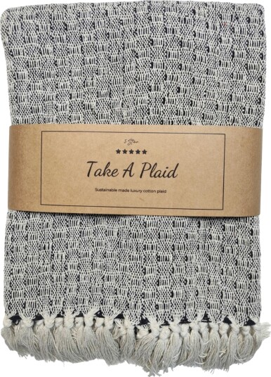 Home Tex Bomullspledd 100% resirkulert bomull 130x180 cm Hvit med svart mønster Home Tex Bomullspledd 100% resirkulert bomull 130x180 cm Hvit med svart mønster