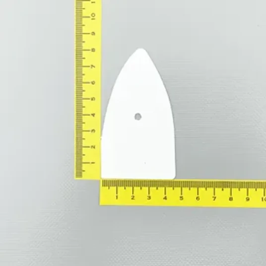 KALESJEHJERTE TREKANT HØY MED 4 MM HULL HVIT KALESJEHJERTE TREKANT HØY MED 4 MM HULL HVIT