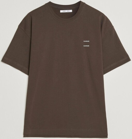 Samsøe Samsøe Joel Organic Cotton T Shirt Turkish Coffee Samsøe Samsøe Joel Organic Cotton T Shirt Turkish Coffee