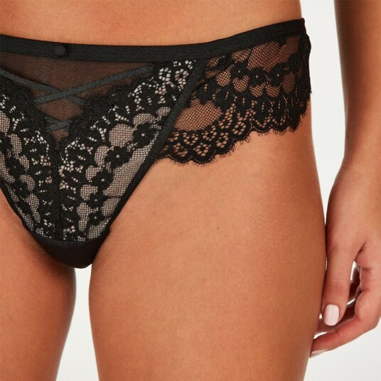 Hunkemöller Thong Daisy Svart XS Hunkemöller Thong Daisy Svart XS