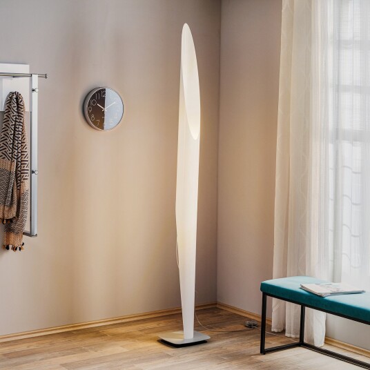 kdln Shakti 200 Gulvlampe White/Satin   Soverom 200 Hvit