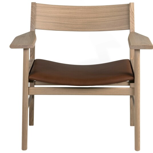 Mavis Siza Loungestol Hvitpigmentert Eik / Cognacfarget Skinn Mavis Siza Loungestol Hvitpigmentert Eik / Cognacfarget Skinn