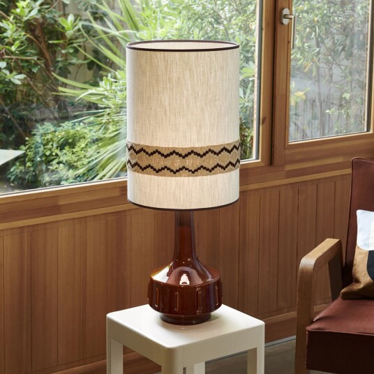 MARKET SET Jimmy bordlampe brun/beige kant Høyde 83 cm   Stue 83 Brun / Rust