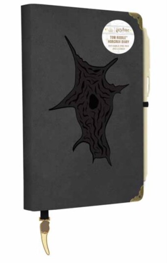 Harry Potter: Tom Riddle Diary Harry Potter: Tom Riddle Diary