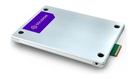Solidigm D5 Series SSD Enterprise 30.72 TB PCIe 4.0 x4 (NVMe)