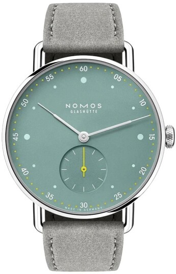 Nomos Glashütte Dameklokke N 1124.SB Metro Grønn/Tekstil Ø33 mm Nomos Glashütte Dameklokke N 1124.SB Metro Grønn/Tekstil Ø33 mm