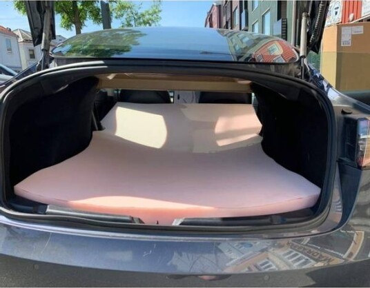 Tesla Model 3 Madrass Tesla Model 3 Madrass