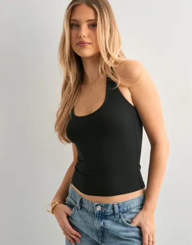 Nelly Svart Perfect Halterneck Top