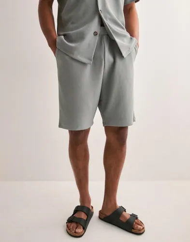 Selected Homme Slhloose Plisse Shorts Ex Joggeshorts Grå Selected Homme Slhloose Plisse Shorts Ex Joggeshorts Grå
