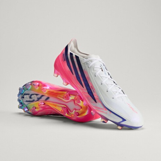 F50 Hyperfast Elite Artificial Grass Fotballsko