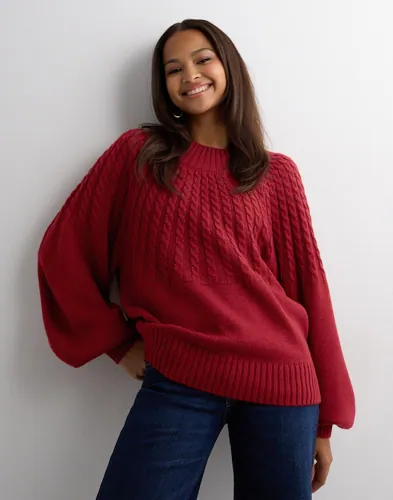 Nelly   Rød   Round Braided Knit Sweater