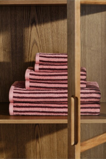 Jotex Håndklesett i 6pack Vinrød/rosa DIXIE 2271532020 Jotex Håndklesett i 6pack Vinrød/rosa DIXIE 2271532020