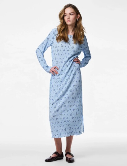 Pieces Pcflora Ls Midi Dress Jrs Noos Bc Blue L Pieces Pcflora Ls Midi Dress Jrs Noos Bc Blue L