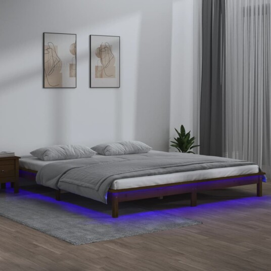 vidaXL Sengeramme med LED honningbrun 140x190 cm heltre vidaXL Sengeramme med LED honningbrun 140x190 cm heltre
