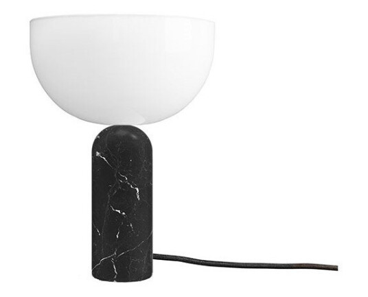 NEW WORKS Kizu Bordlampe Sort Marmor Liten NEW WORKS Kizu Bordlampe Sort Marmor Liten