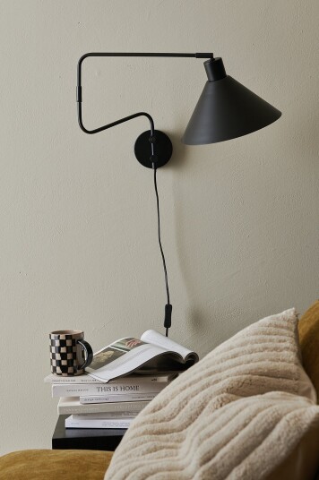 Ellos Home Vegglampe JoniSvart Ellos Home Vegglampe JoniSvart