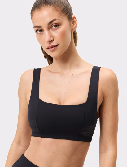 STRONGER Signature Square Neck Sports Bra Black M