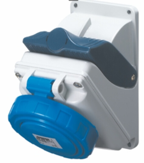 Gewiss Stikk 16A 2P+J 230V IP55 med forrigling combiblock m/bunn GW66488