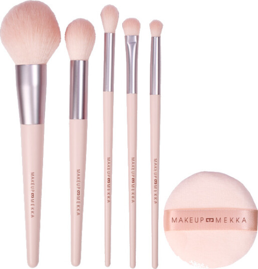 Makeup Mekka Cutie Brush Set & Puff Makeup Mekka Cutie Brush Set & Puff