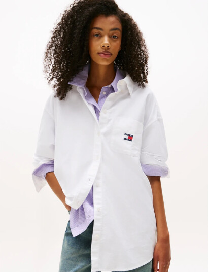 Tommy Jeans Tjw Ovs Badge Oxford Shirt Ext - White - M Tommy Jeans Tjw Ovs Badge Oxford Shirt Ext - White - M