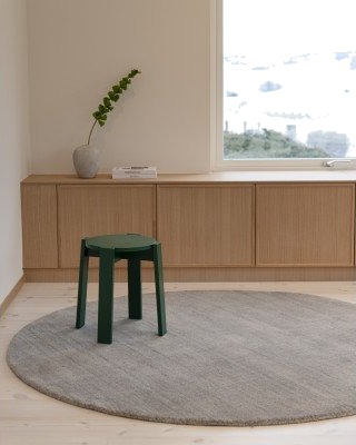 Kilands Muddus rund grey håndvevd ullteppe
