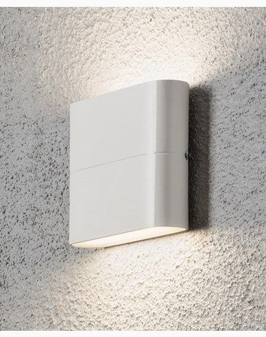 Konstsmide Chieri vegglampe 2x3W High Power LED hvit. 7972-250 Konstsmide Chieri vegglampe 2x3W High Power LED hvit. 7972-250