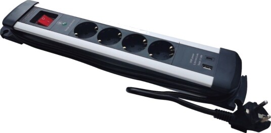Eletra 4-Veis Grenuttak Med Bryter + USB-A & USB-C 2,5 m