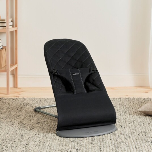 BabyBjörn Bliss Vippestol Vevet Klassisk Quilt Svart