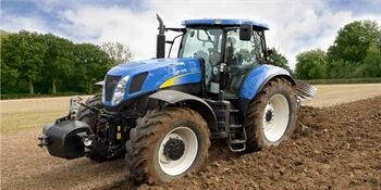 Licens Badehåndkle barn - Blå Traktor motiv - 70x140 cm – Lekker og myk kvalitet Licens Badehåndkle barn - Blå Traktor motiv - 70x140 cm – Lekker og myk kvalitet