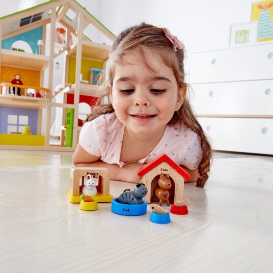 Hape Husdyr for hele familien 12 deler Hape Husdyr for hele familien 12 deler