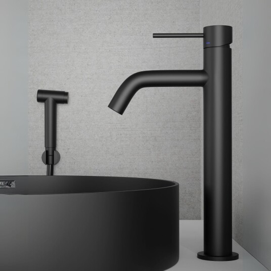 Inr Iconic Nordic Rooms Voyage High Servantbatteri Med Handdusj Svart Matt