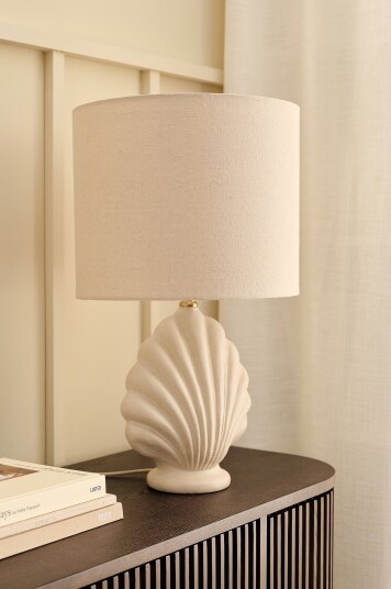 Ellos Home Bordlampe Shelley Hvit