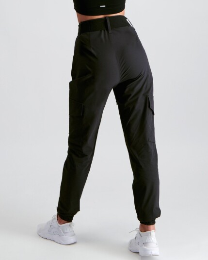 Aim’n Black Cargo Pants - S Aim’n Black Cargo Pants - S