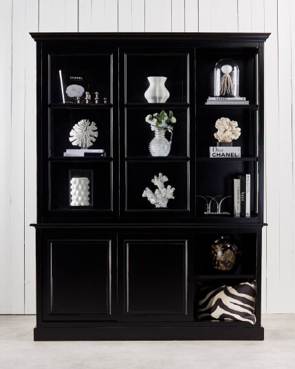 Assonet vitrineskap modern black Assonet vitrineskap modern black